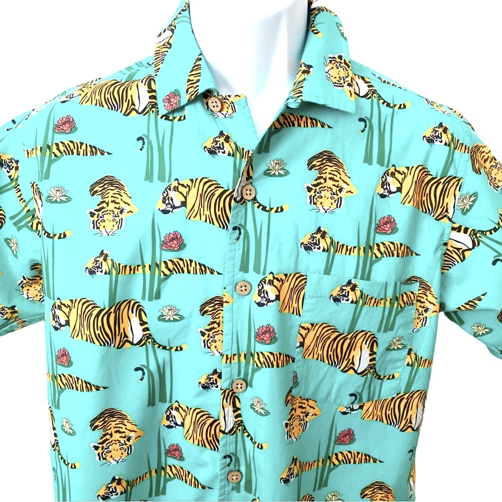 Ambsn, Tiger Print Short Sleeve Button Down